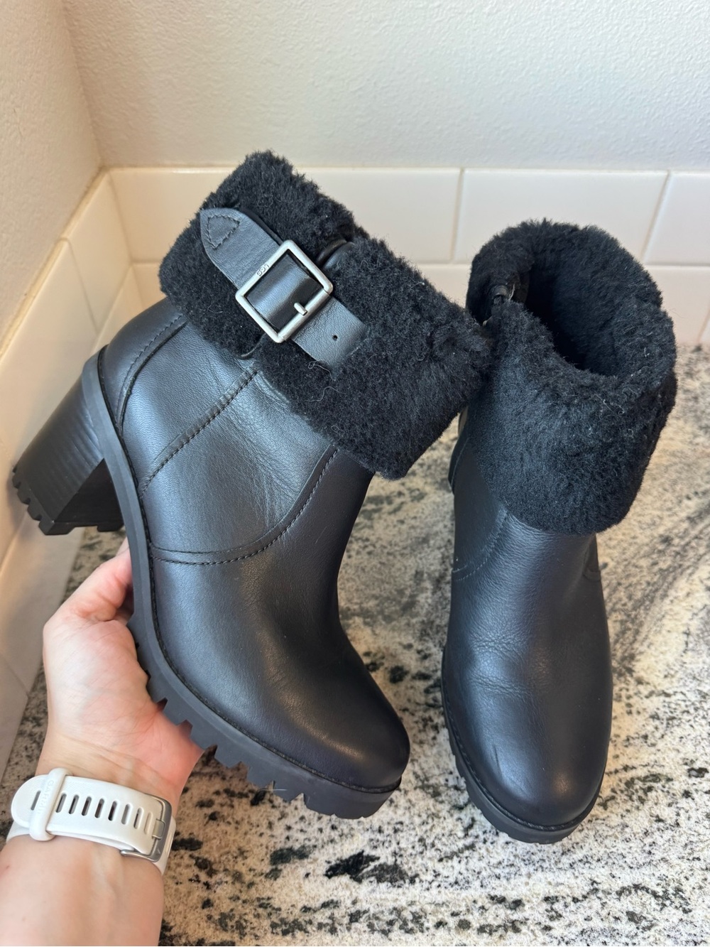 UGG Women's Elisiana Waterproof Boots. Size 8. Excellent used condition!